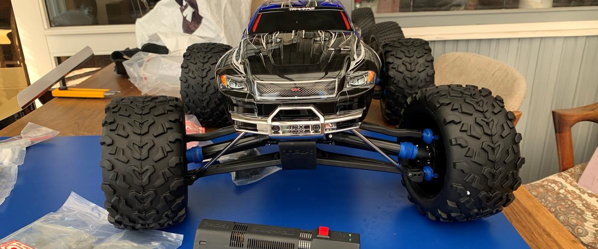 Traxxas Revo RTR 3.3R Argento TSM TQi Wireless Caricatore Da 12 V - Foto 8