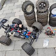 Bil Traxxas Revo 3,3