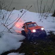 Off-Roader Axial Scx 10