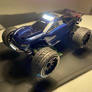 Bil Traxxas Rustler 4x4 VXL