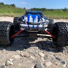 Off-Roader Traxxas E-revo vxl 1/16 