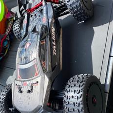 Off-Roader Arrma Talion 6s exb 