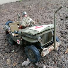 Militær Medic Jeep 1/12 (Solgt) 