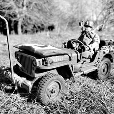 Militær Medic Jeep 1/12 (Solgt) 