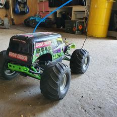 Truck Traxxas gravedigger 1/16