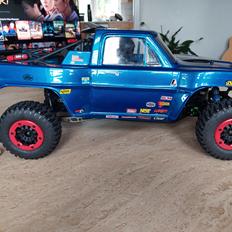 Off-Roader Axial yeti trophy truck