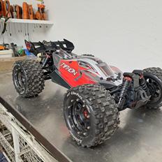 Buggy Arrma typhon 3s  ( upgraded 4s )