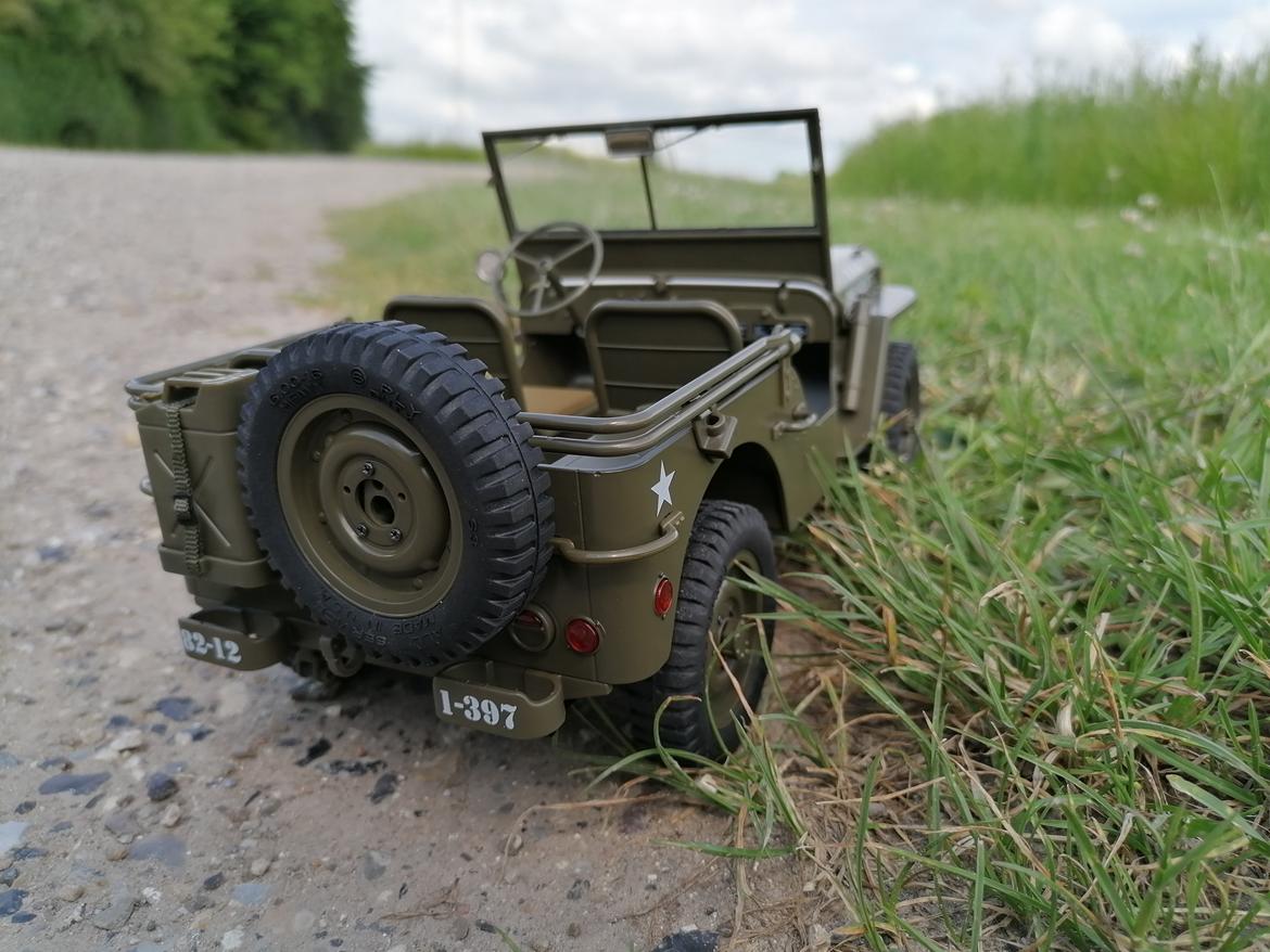 Militær Medic Jeep 1/12 (Solgt)  billede 16