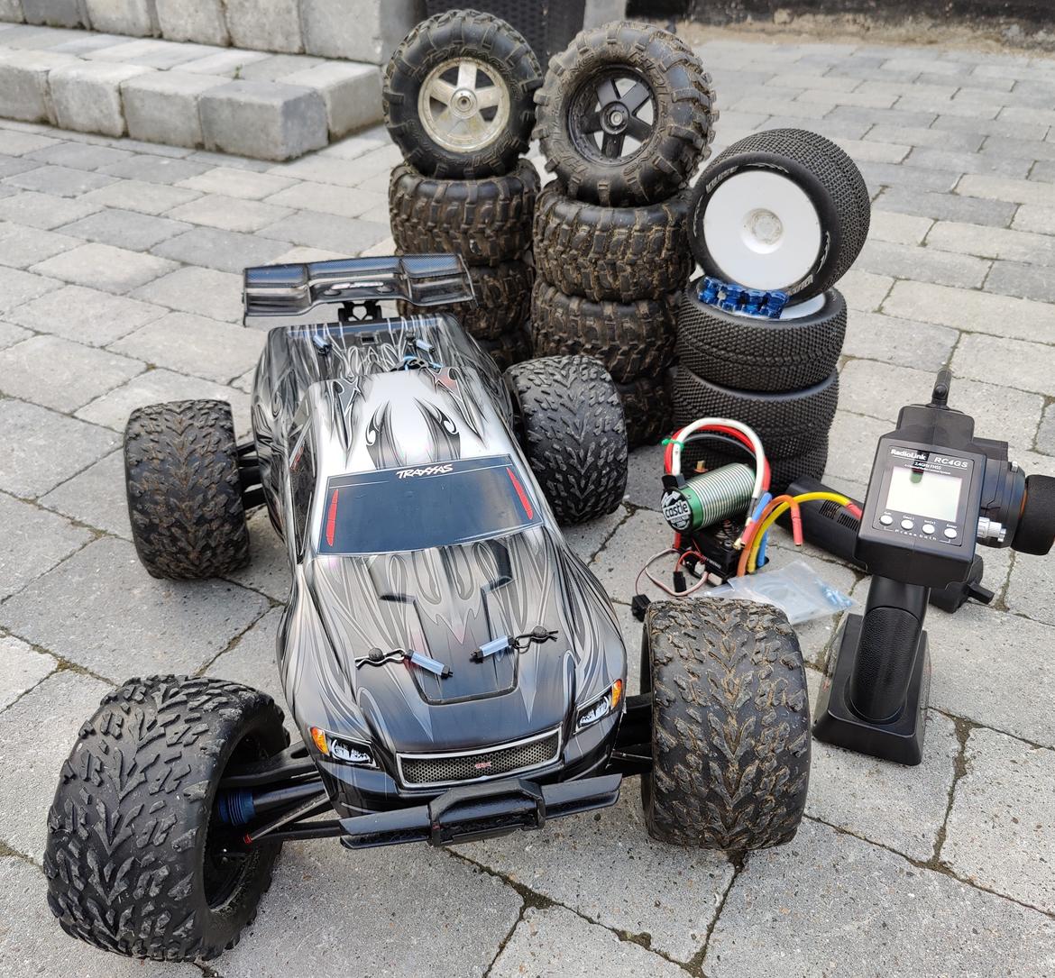 Bil Traxxas Revo 3,3  billede 2