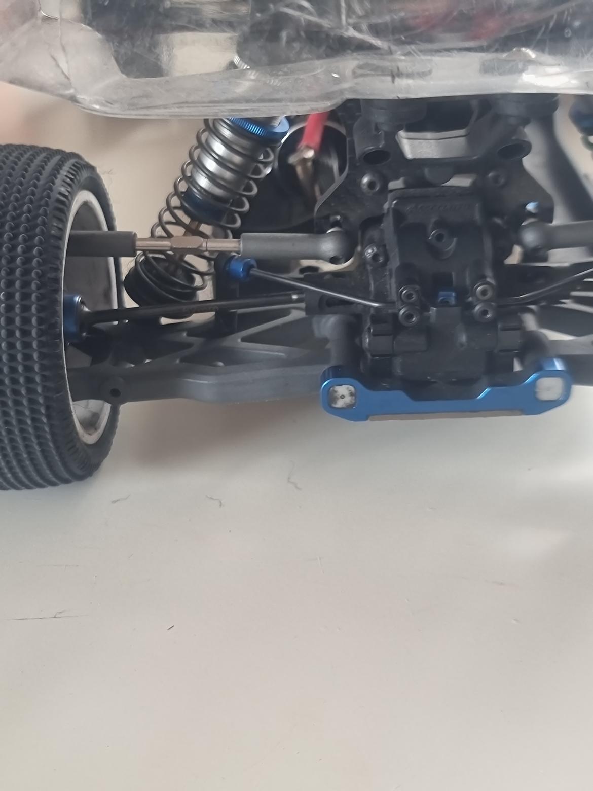 Off-Roader Team associated B74 billede 2