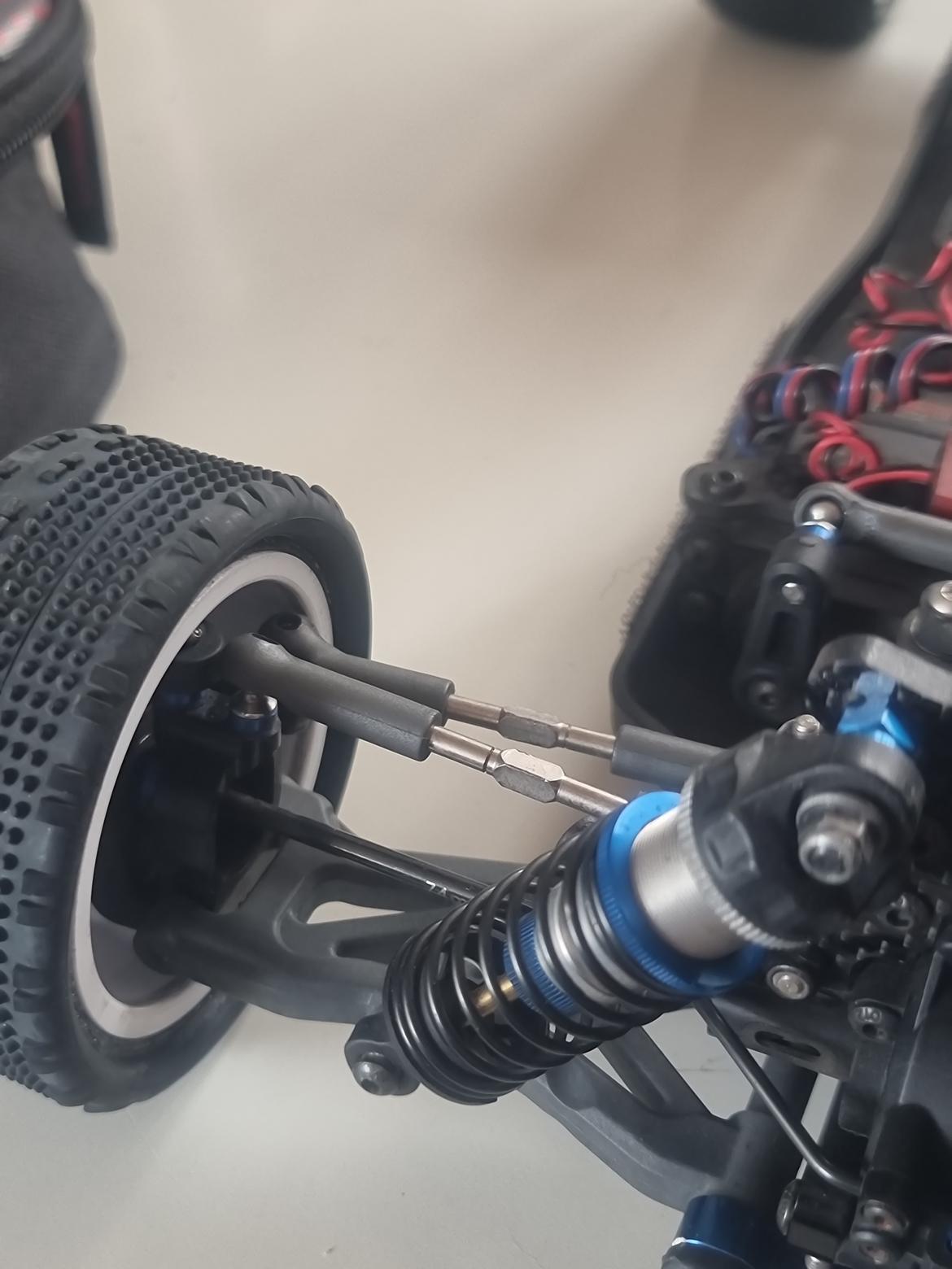 Off-Roader Team associated B74 billede 5