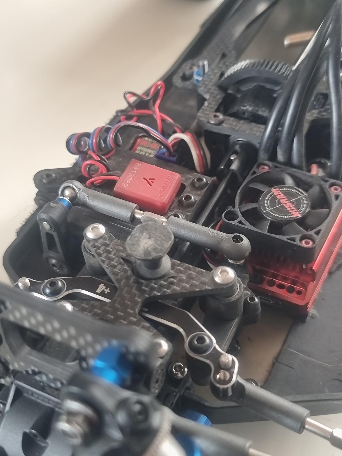 Off-Roader Team associated B74 billede 6