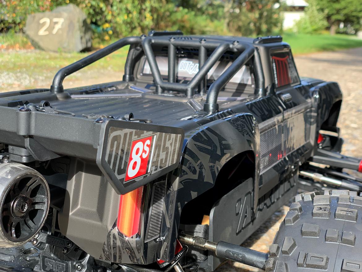 Truck Arrma Outcast 8s EXB billede 5