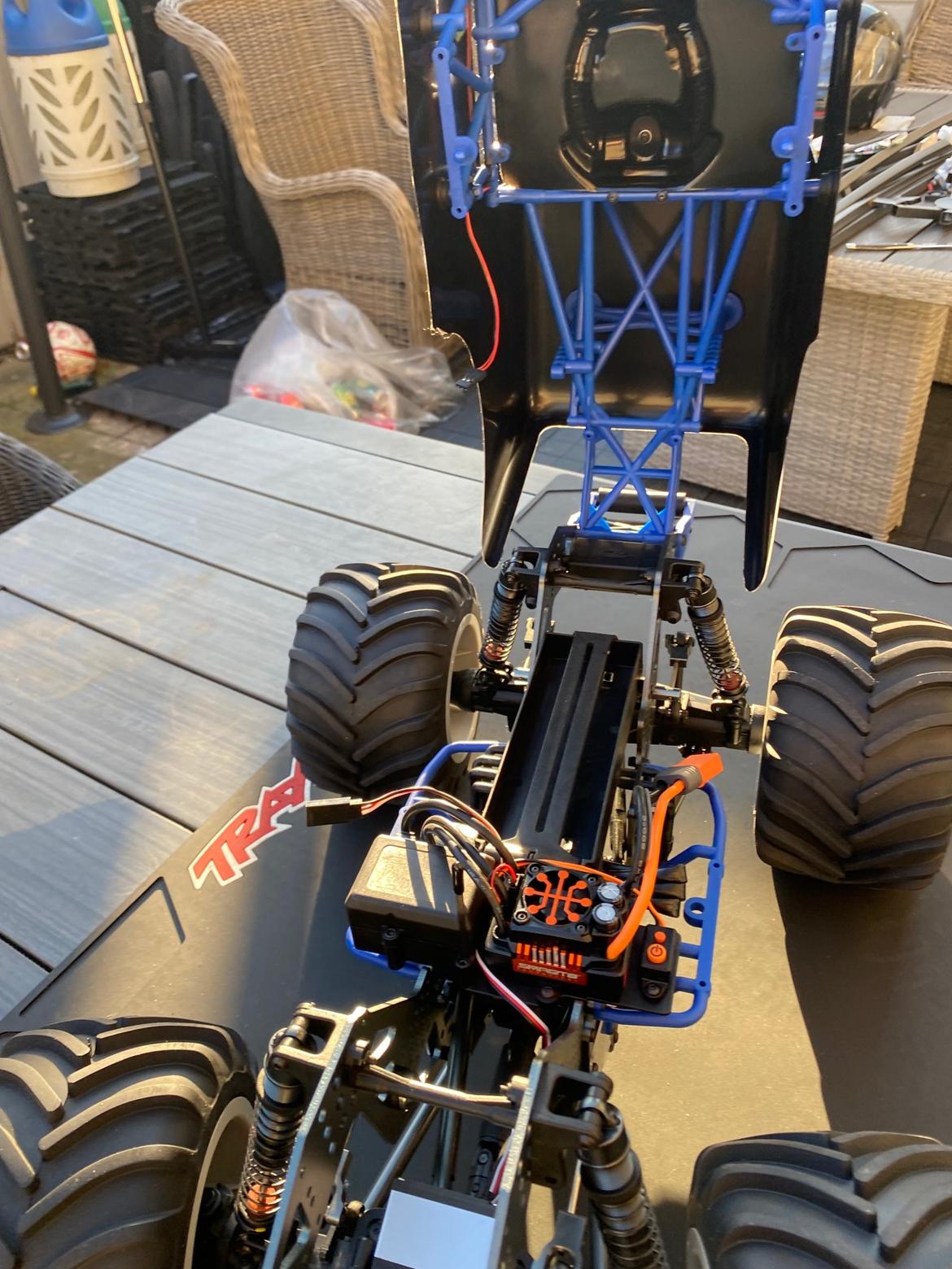 Truck Losi Lmt Son-uva Digger billede 6