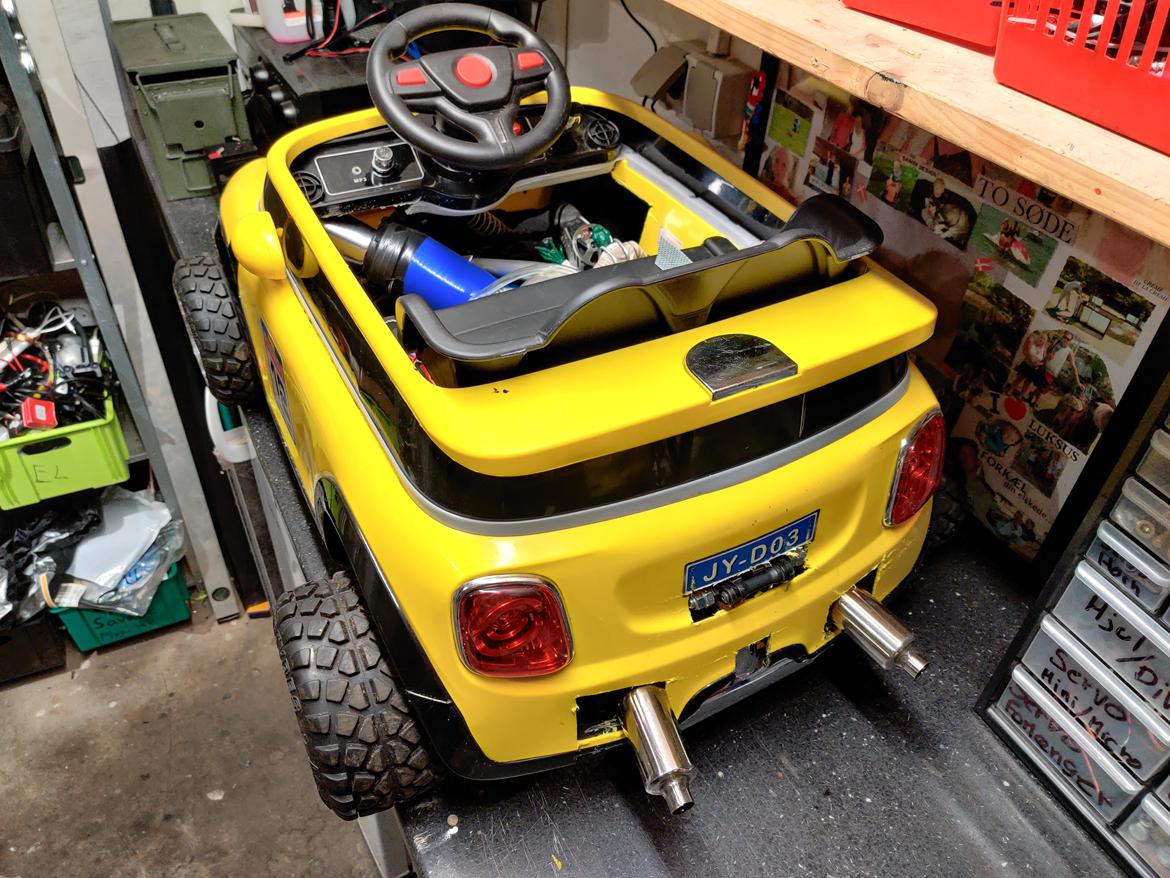 Bil CARSON Crazy Frog's Mini Cooper Cabriolet 1/5 billede 12