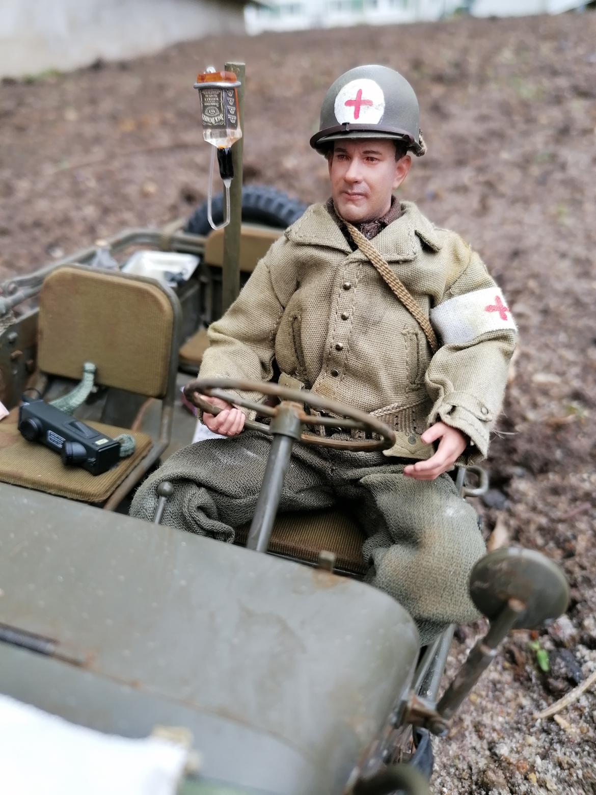 Militær Medic Jeep 1/12 (Solgt)  billede 6