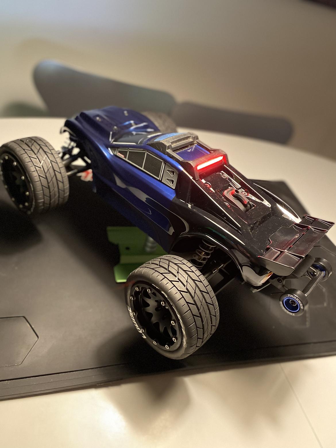 Bil Traxxas Rustler 4x4 VXL billede 2