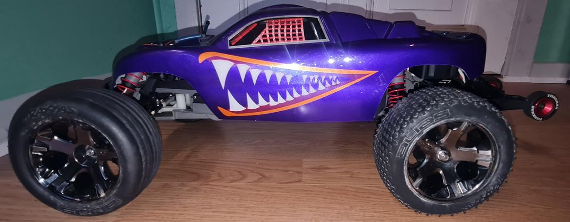 Bil Traxxas Rustler 2WD billede 4