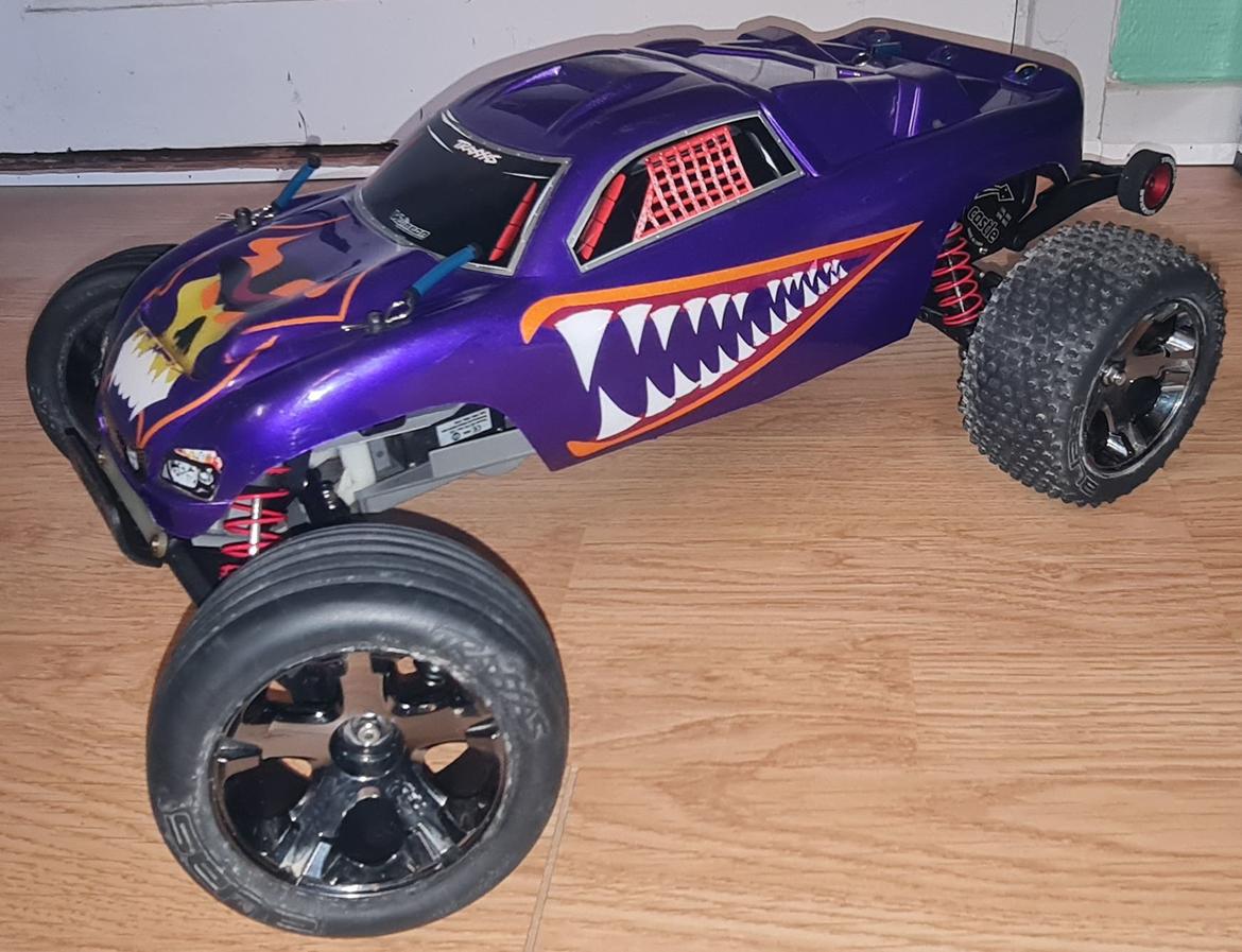 Bil Traxxas Rustler 2WD billede 2