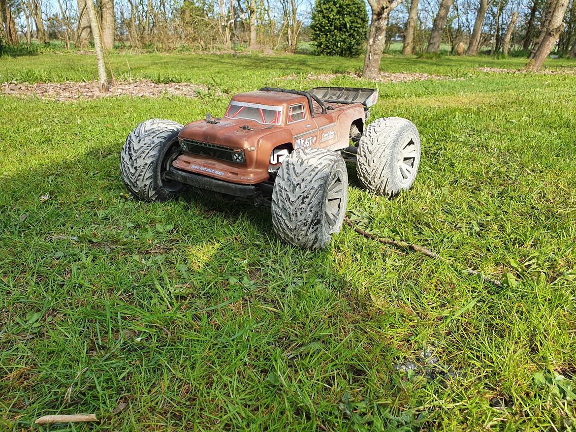 Truck Arrma outcast 4s  billede 1