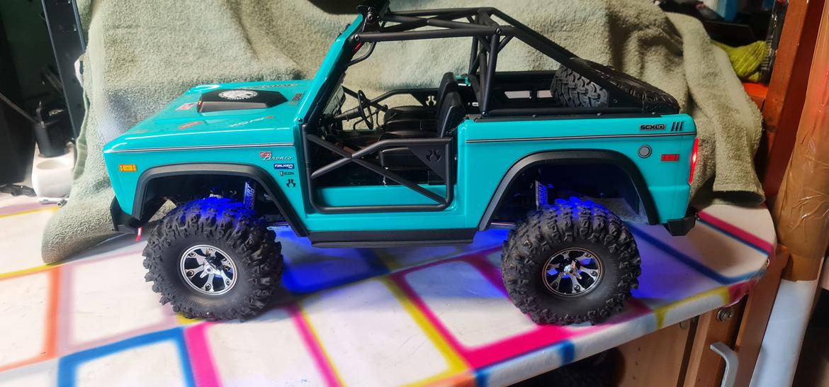 Off-Roader Axial SCX10.3 Early Ford Bronco 4WD billede 14