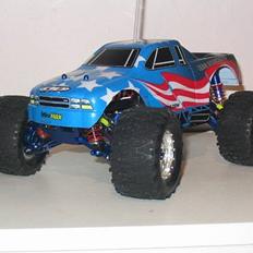 Truck Team Associated RC18MT