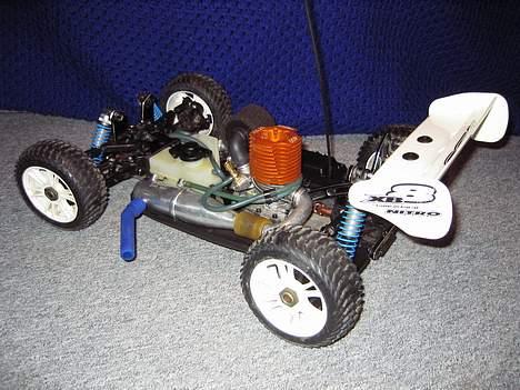 Buggy XRay XB8 solgt billede 7