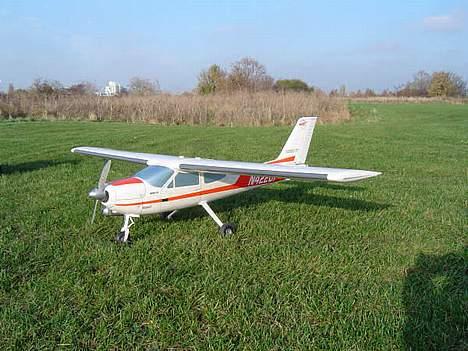 Fly Cessna 177 Cardinal billede 1