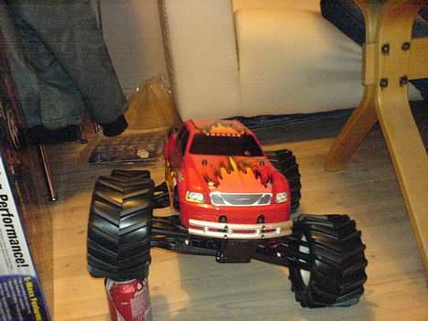 Truck E-maxx WIdemaxx(solgt) billede 5