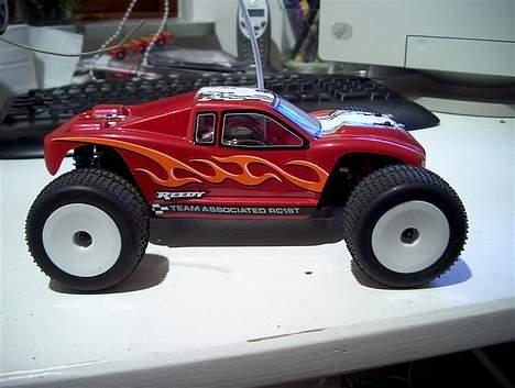 Bil Team Associated RC18T billede 1