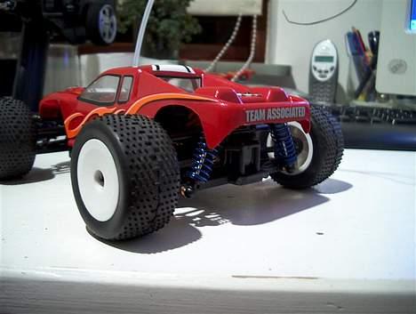 Bil Team Associated RC18T billede 4