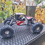 Off-Roader Axial gilamon