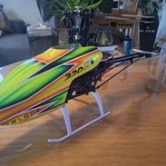 Helikopter Blade 330s