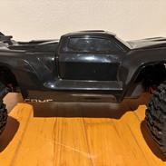 Bil Traxxas Sledge 