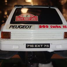 Bil Nikko peugeot 205 T16