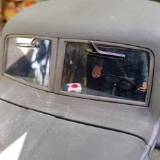 Militær US WWII Truck 1/16 (Solgt)