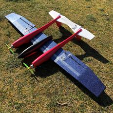 Fly Lidl Glider P-38 Lightning inspirerede.