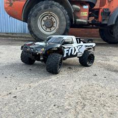 Off-Roader Traxxas Slash Monster Vxl 4x4