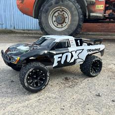 Off-Roader Traxxas Slash Monster Vxl 4x4