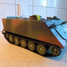 Militær 1/16 tongde M113 A1 ACAV PRO CAMO

