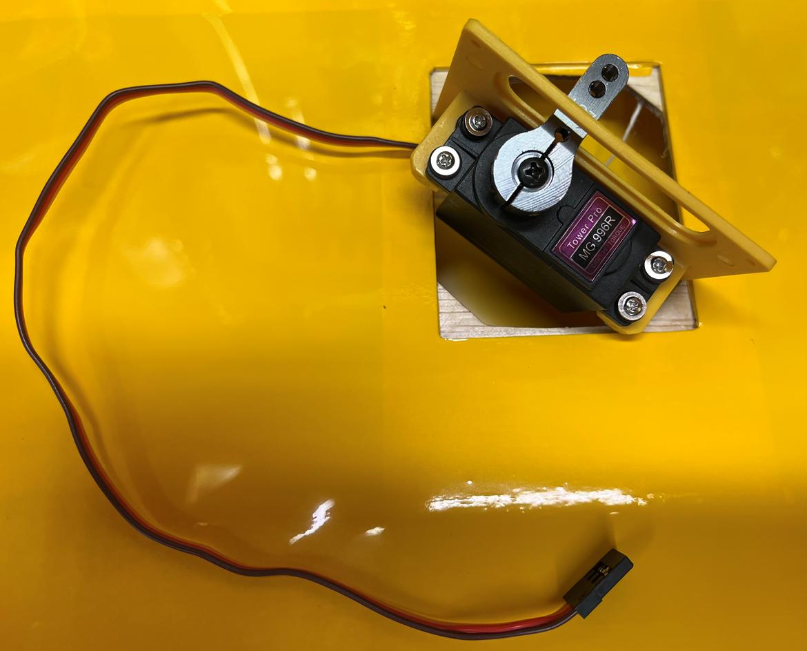 Fly Piper J-3 Cub - Install servo i vinge. Metal gear servo billede 10