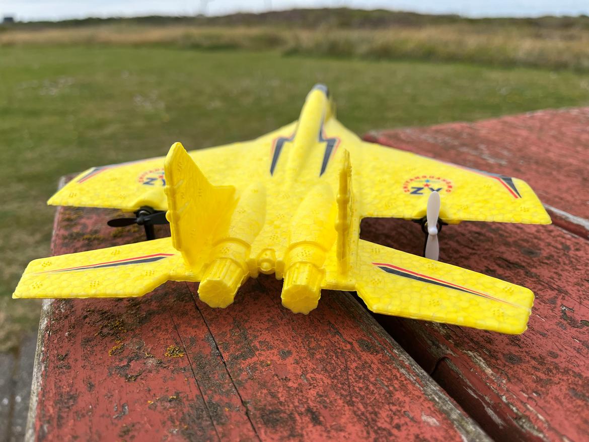 Fly ZY-320 Kina kopi F-35 - Kunne måske godt ha' brugt nogle sorte dyser ved det 2 "motor afgange" billede 8