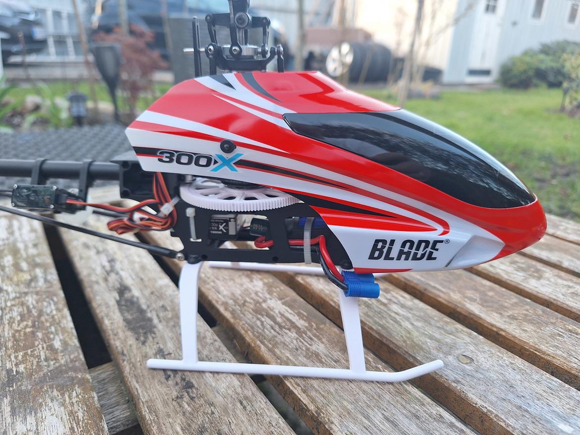 Helikopter Blade 300 x billede 13