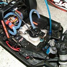 Off-Roader Traxxas Jato