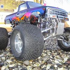 Off-Roader Traxxas E-maxx