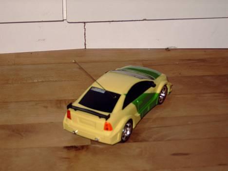Bil Opel V8 DTM (Astra G)  - Bagenden... Spoileren er nu blevet noget lavere.. billede 2