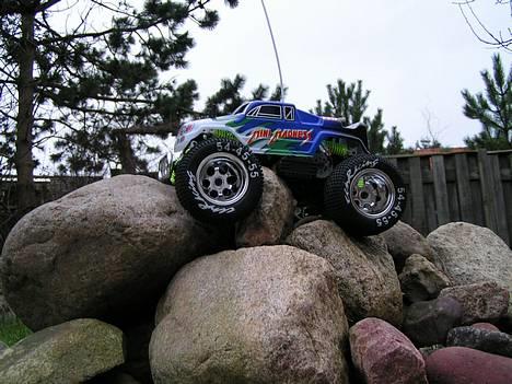 Truck Cen Mini Madness - Oppe at klatre på stenbunken billede 11