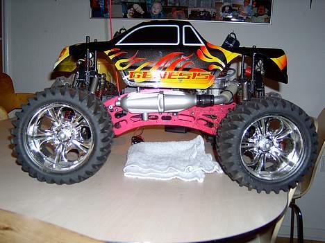 Off-Roader genesis 46 - den komplete bil billede 1