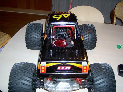 Off-Roader genesis 46 - bilen bagfra billede 2