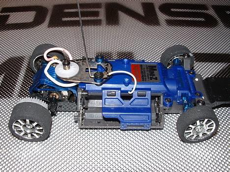 Bil Mini-Z MR-02 Enzo - Atomic pladedæmper billede 7